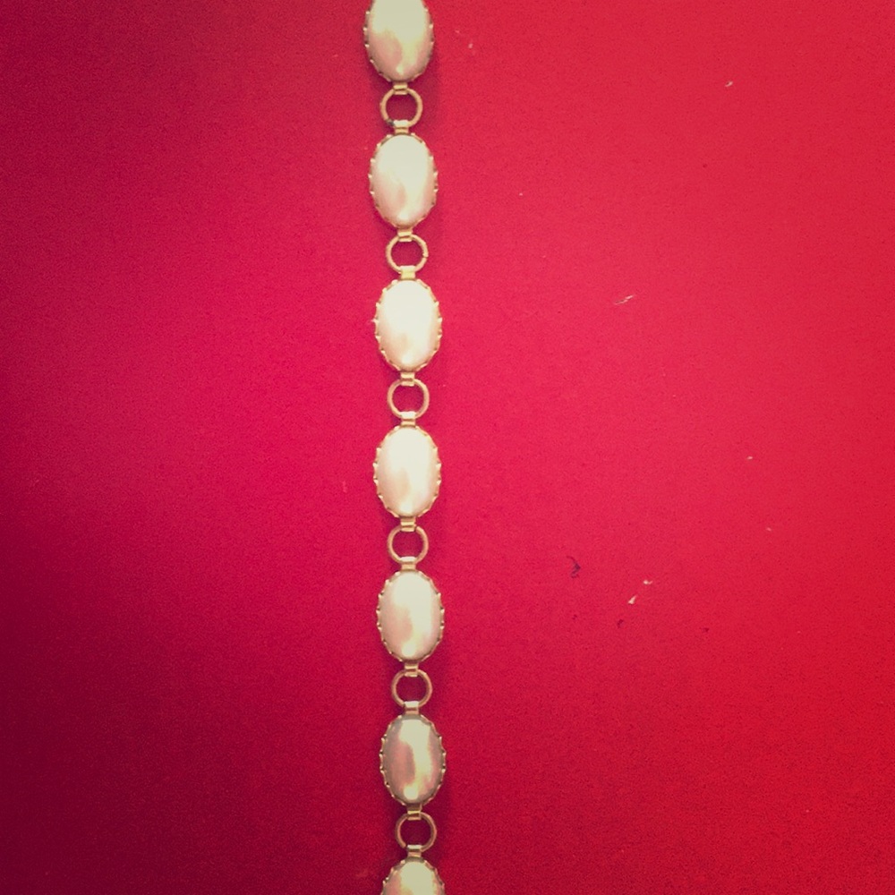Pearl bracelet